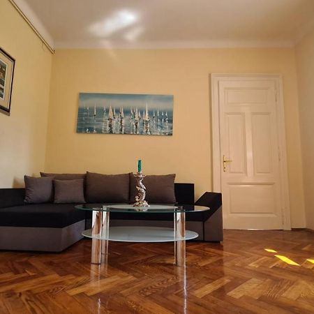 Apartment Bamboo 5 Opatija Exteriör bild