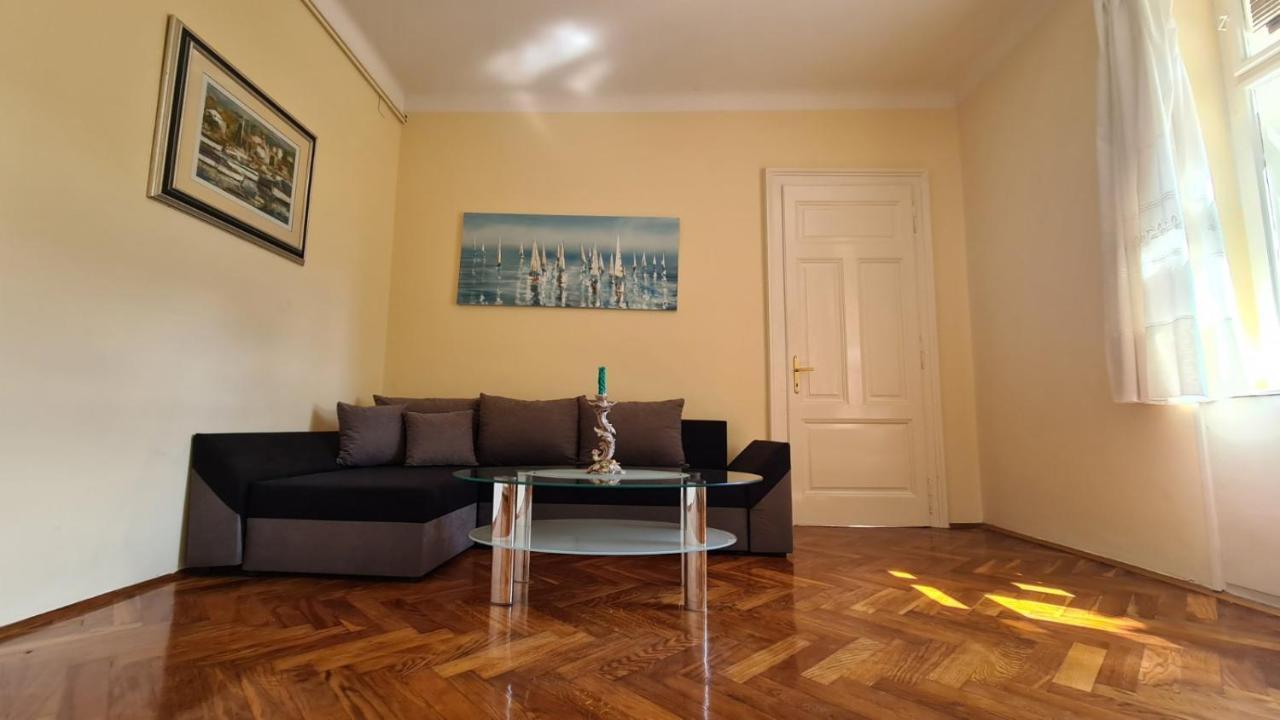 Apartment Bamboo 5 Opatija Exteriör bild